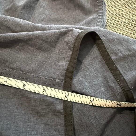 Vuori Banks Shorts size large 8’’ - Picture 4 of 4